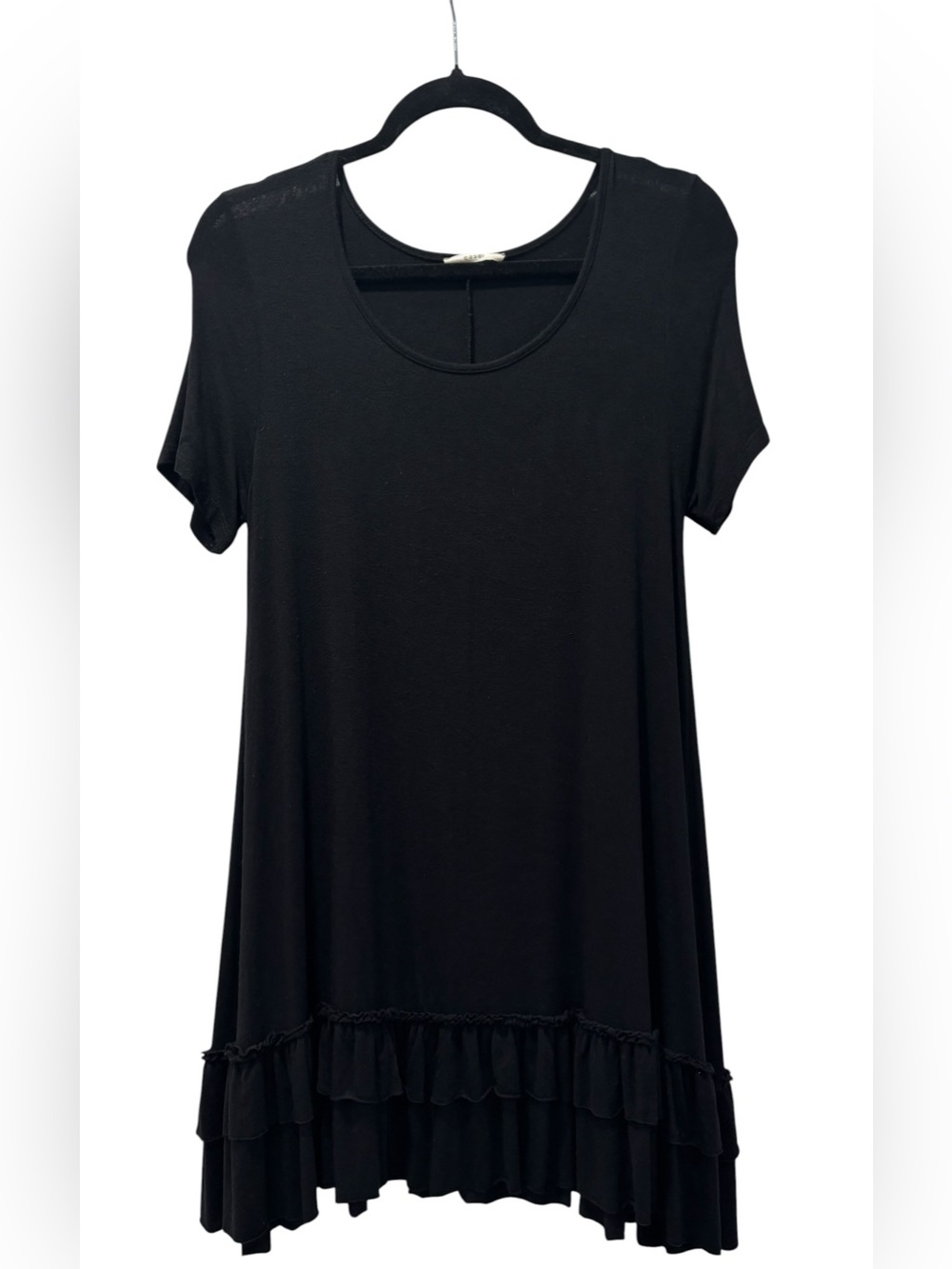 Women's Easel Black Ruffle-Hem Medium Short Sleeve Top